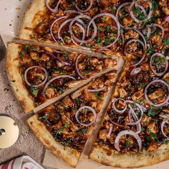 Order NY Style Hand Stretched Thin BBQ Chicken Pizza (12" Small) food online from Sinatra Pizza store, Los Angeles on bringmethat.com