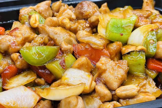 Order Kung Pao Chicken 宫保鸡丁 food online from Beijing Noodle House 同顺面馆 store, Lake Forest on bringmethat.com