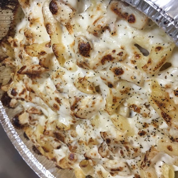 Order Chicken Alfredo Pasta food online from Aladinos pizza-brentwood store, Brentwood on bringmethat.com