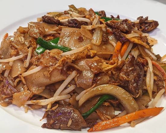 Order Beef Flat Noodles food online from Lavui Vietnamese Restaurant store, Dallas on bringmethat.com