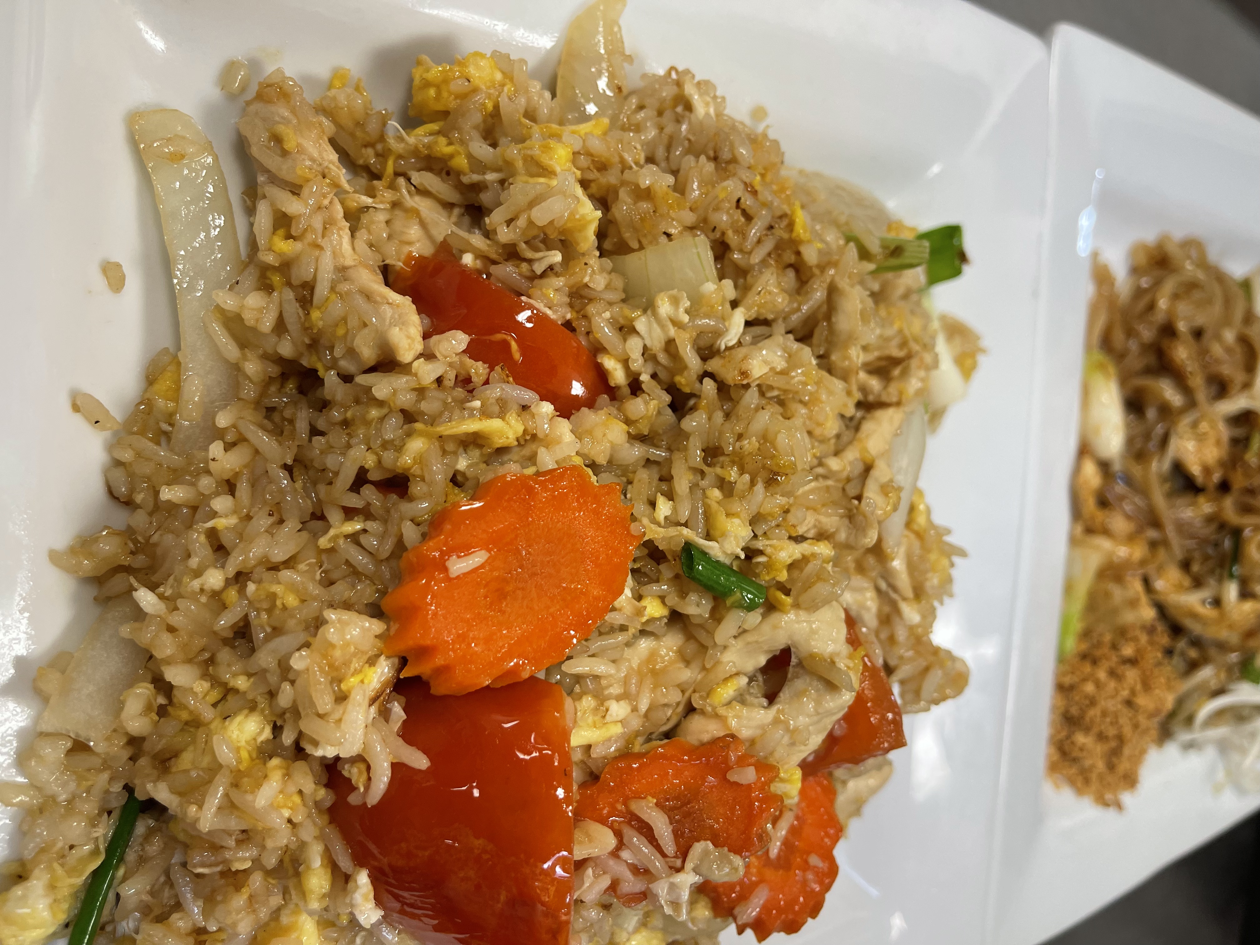 Order 20. Thai Fried Rice food online from Lemongrass Thai Cuisine store, Terre Haute on bringmethat.com