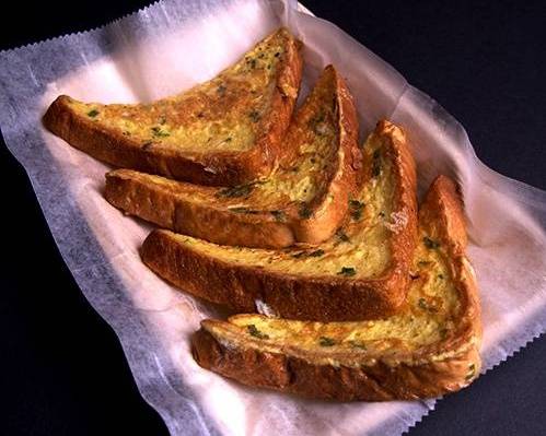 Order French Toast food online from Eggmania store, Schaumburg on bringmethat.com