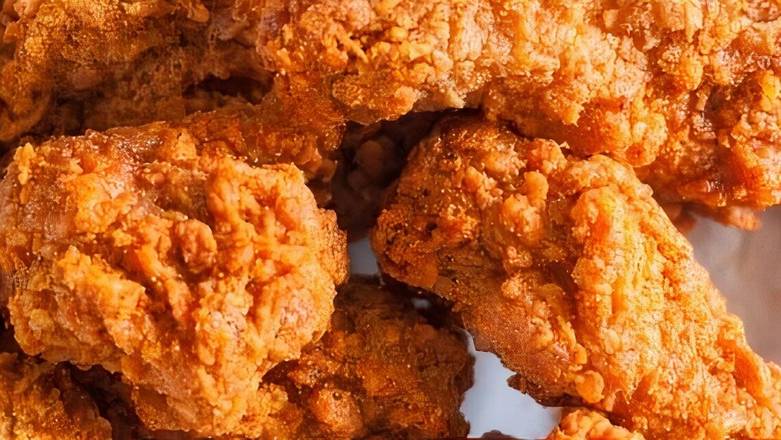 Order 5pc Chicken Dinner food online from Holy Buckets store, Bridgeview on bringmethat.com