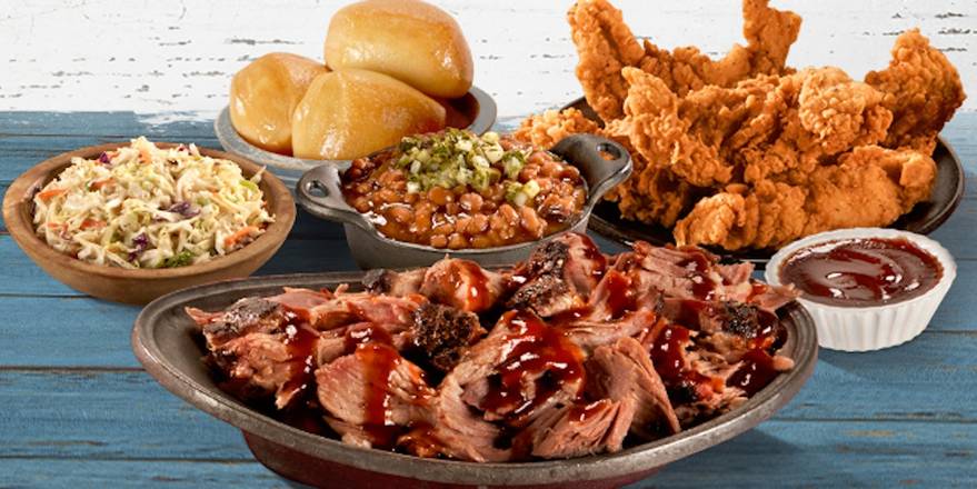 Order Family Meal Bundle food online from Logan's Roadhouse store, Spanish Fort on bringmethat.com