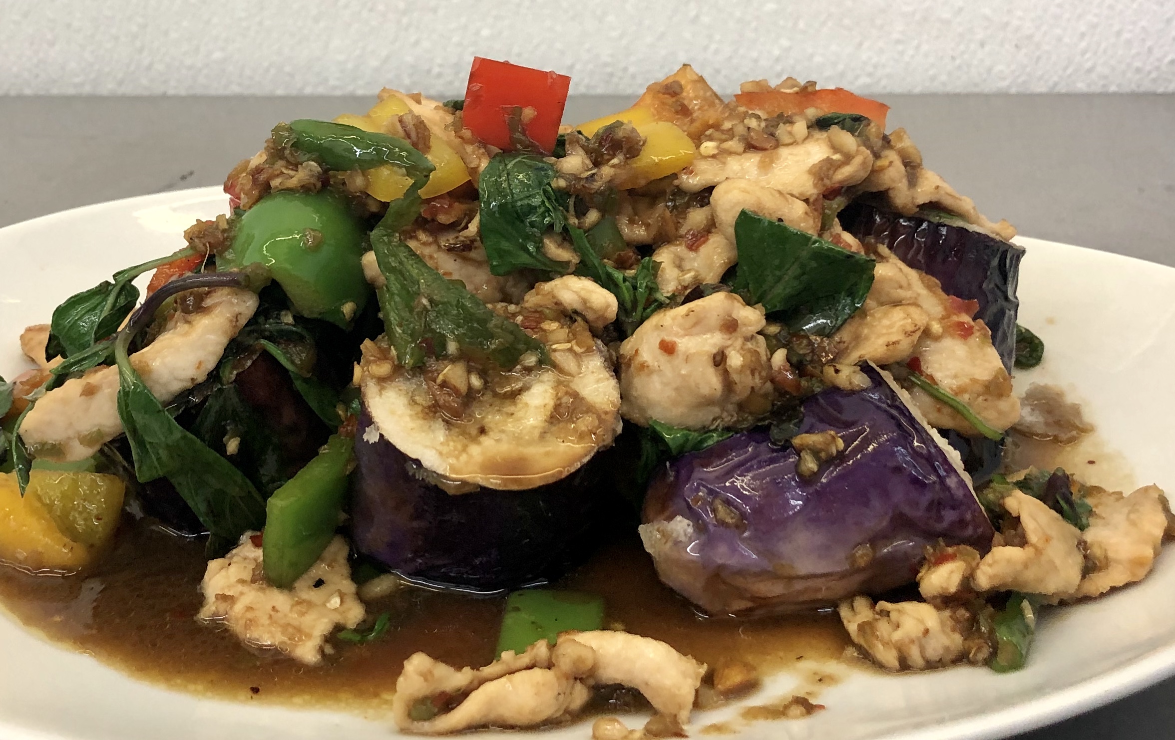 Order Hot and Spicy Eggplant Chicken food online from Kinnara Thai store, Las Vegas on bringmethat.com