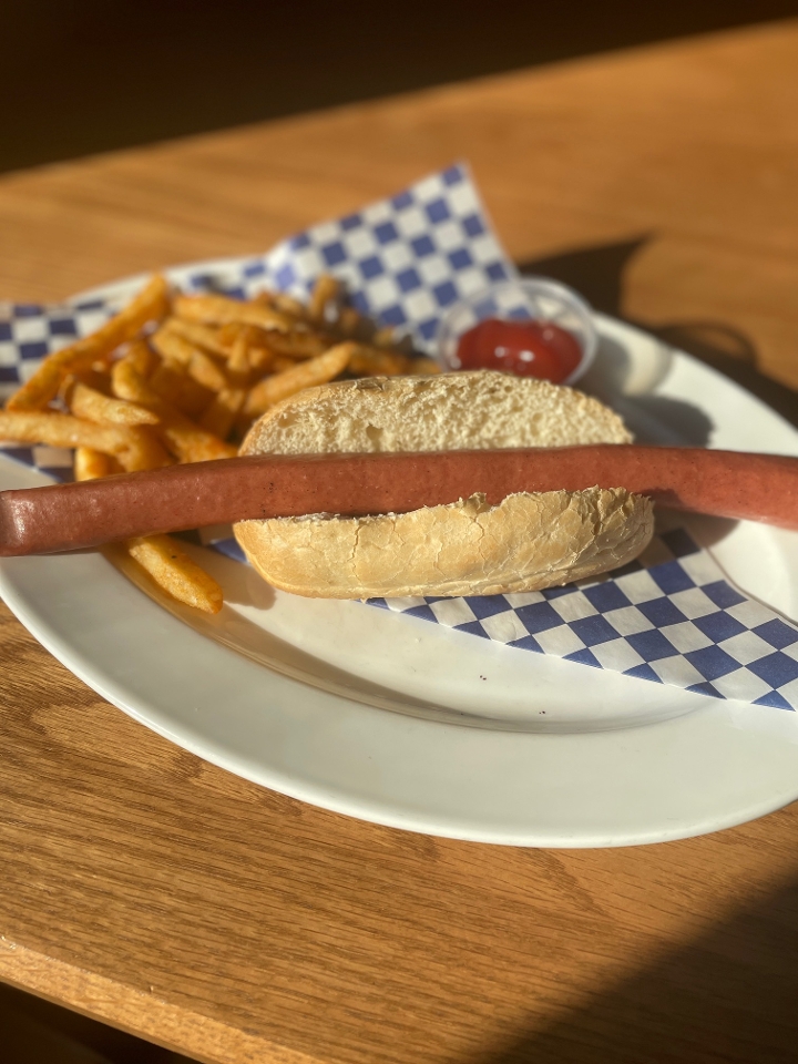 Order Kids Hot Dog food online from Bavarian Bierhaus store, Nashville on bringmethat.com