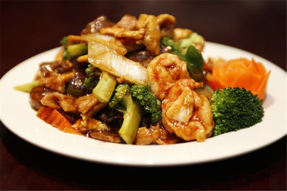 Order S7. Hunan Shrimp food online from Asian Kitchen store, Marietta on bringmethat.com