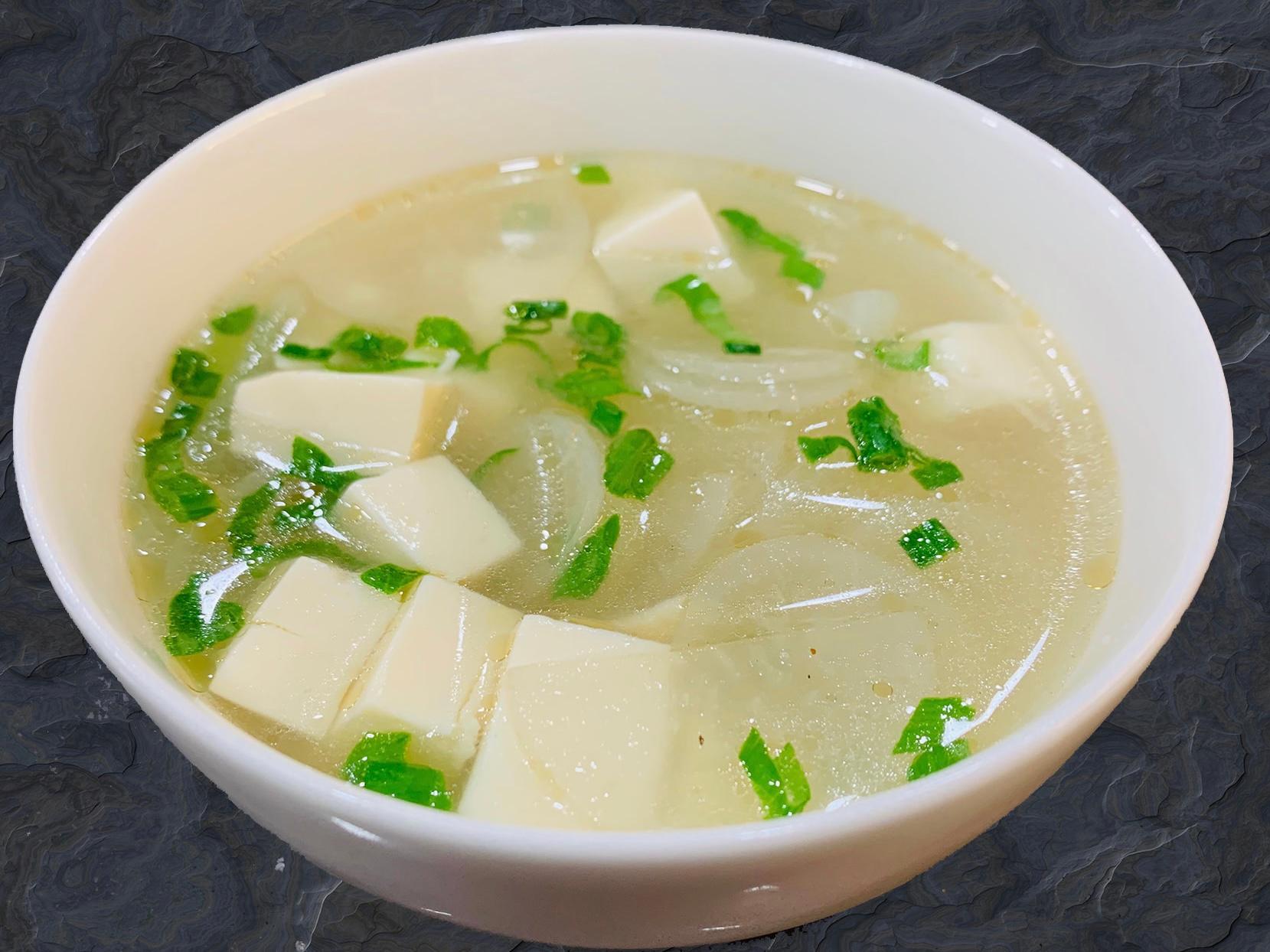 Order CLEAR TOFU SOUP food online from Yummy thai store, New York on bringmethat.com