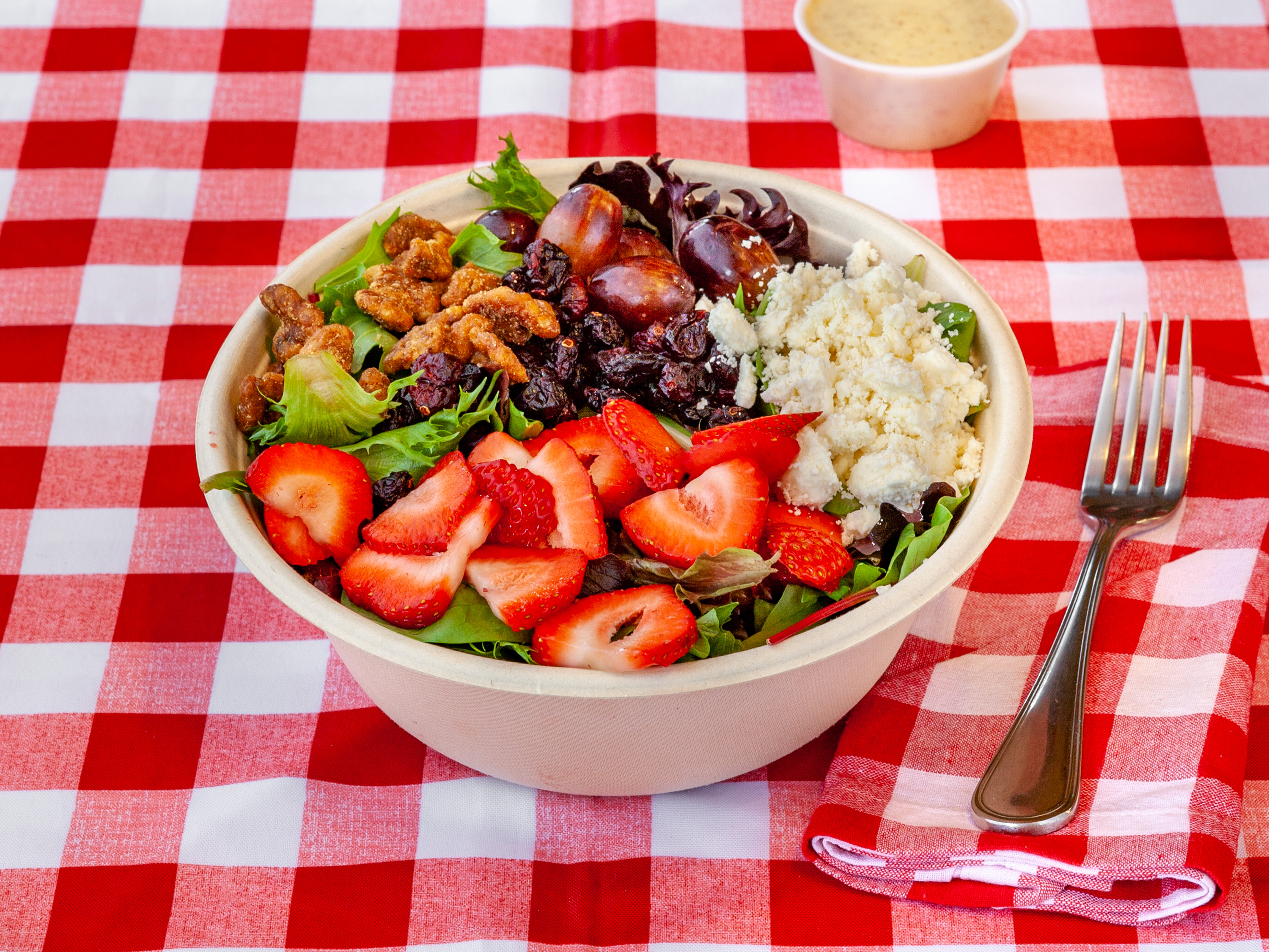 Order Berry Salad food online from Salad house store, Chicago on bringmethat.com
