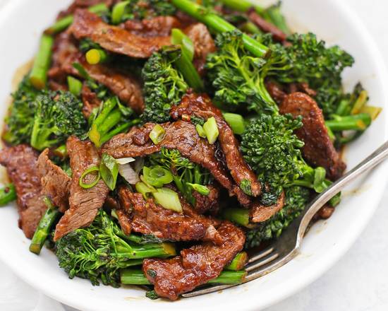 Order Broccoli Beef food online from Happy Inn Chinese Cuisine store, Rosemont on bringmethat.com