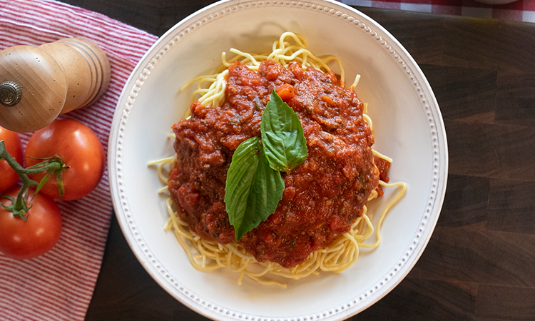 Order Spaghetti food online from New York Pizzeria store, Pearland on bringmethat.com
