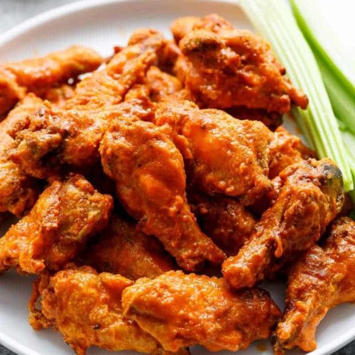 Order Chicken Wings food online from Daffy Thirsty Duck store, Toledo on bringmethat.com