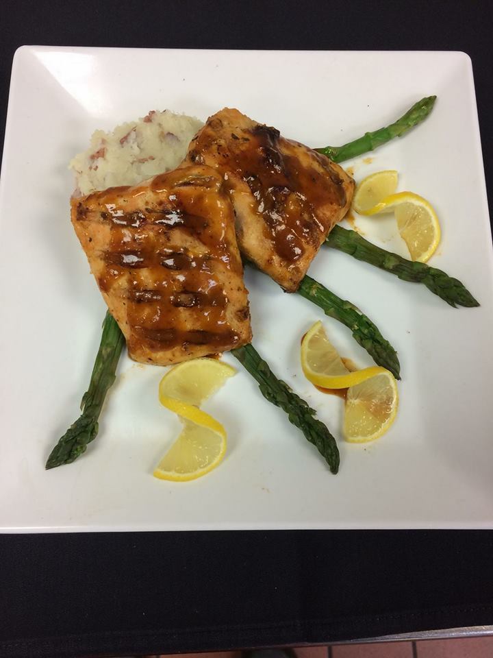Order Grilled Salmon food online from Gate City Sports Grille store, Greensboro on bringmethat.com