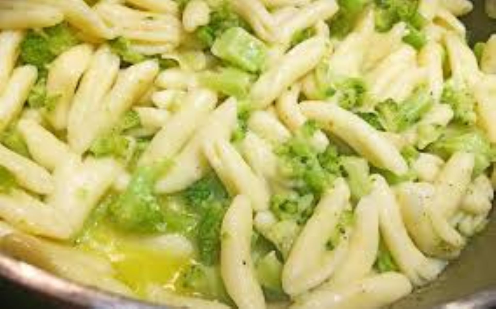 Order Cavatelli and Broccoli food online from Anthony Restaurant & Catering store, Bernardsville on bringmethat.com