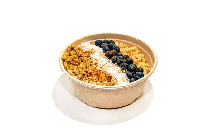 Order Berry Wake-Up Steel-Cut Oatmeal Bowl  food online from Pure Green store, Chicago on bringmethat.com