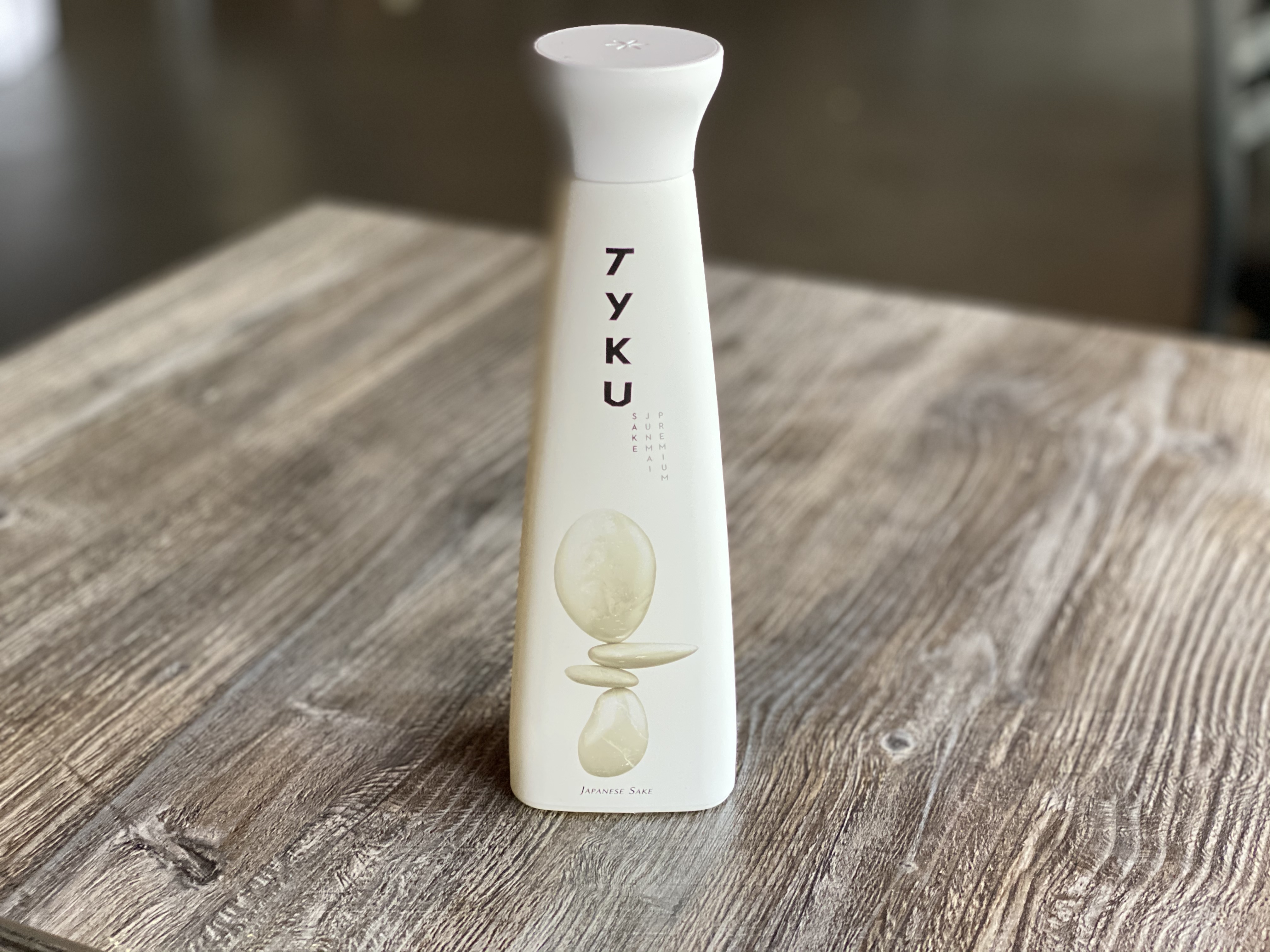 Order 330 ml. TyKu White Junmai  food online from Sushi Confidential store, Campbell on bringmethat.com