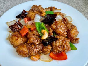 Order E5. Cashew Nut Chicken food online from Thai Der store, Las Vegas on bringmethat.com