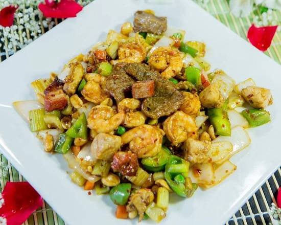 Order Kung Pao Combination food online from Dragon Palace store, Gresham on bringmethat.com