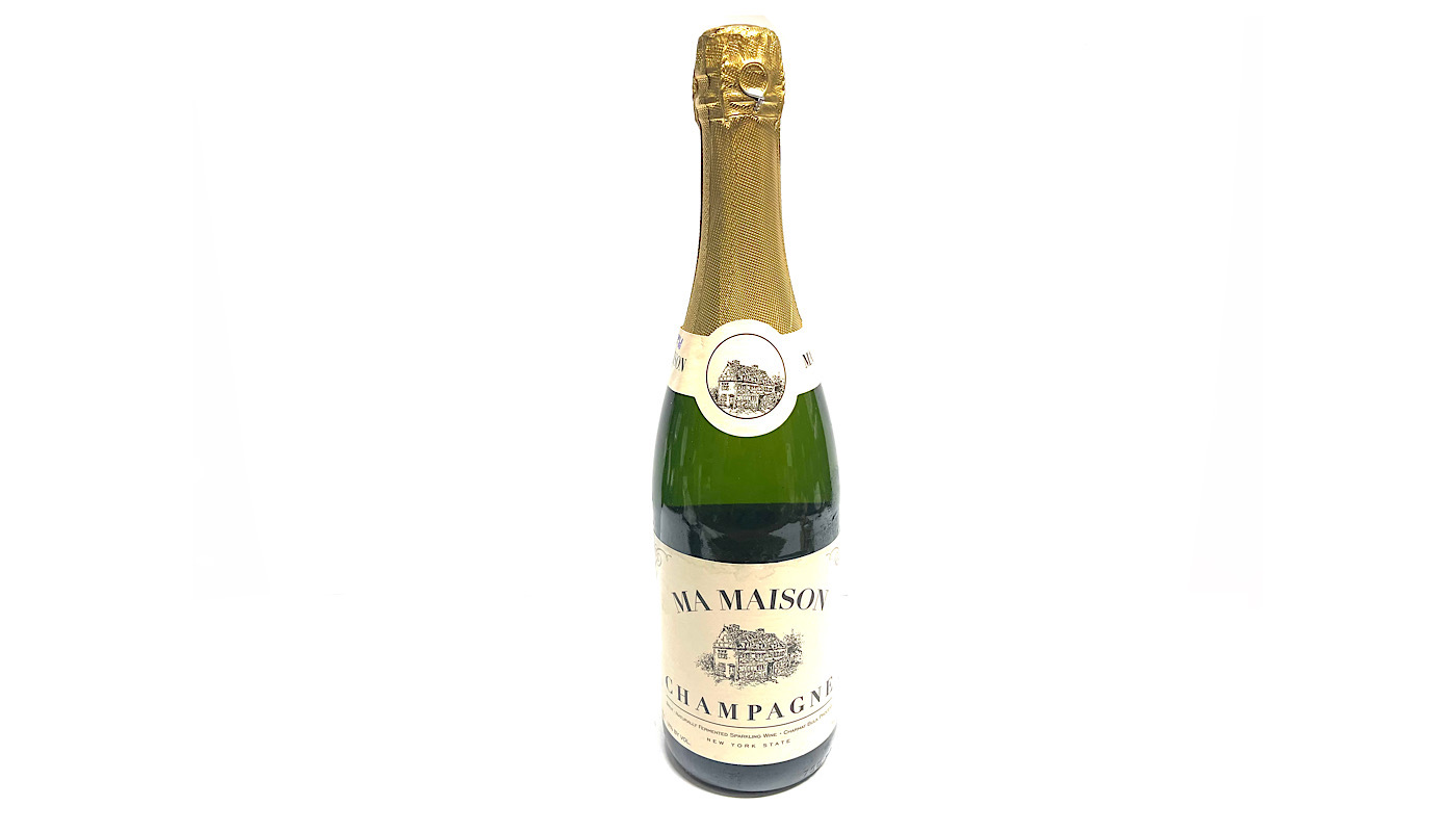 Order MA MAISON CHAMPAGNE  750ML BOTTLE food online from K-Town Beer & Wine Food Mart store, Los Angeles on bringmethat.com