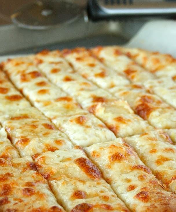 Order Cheese Bread - Appetizer food online from Athens Pizza store, Athens on bringmethat.com