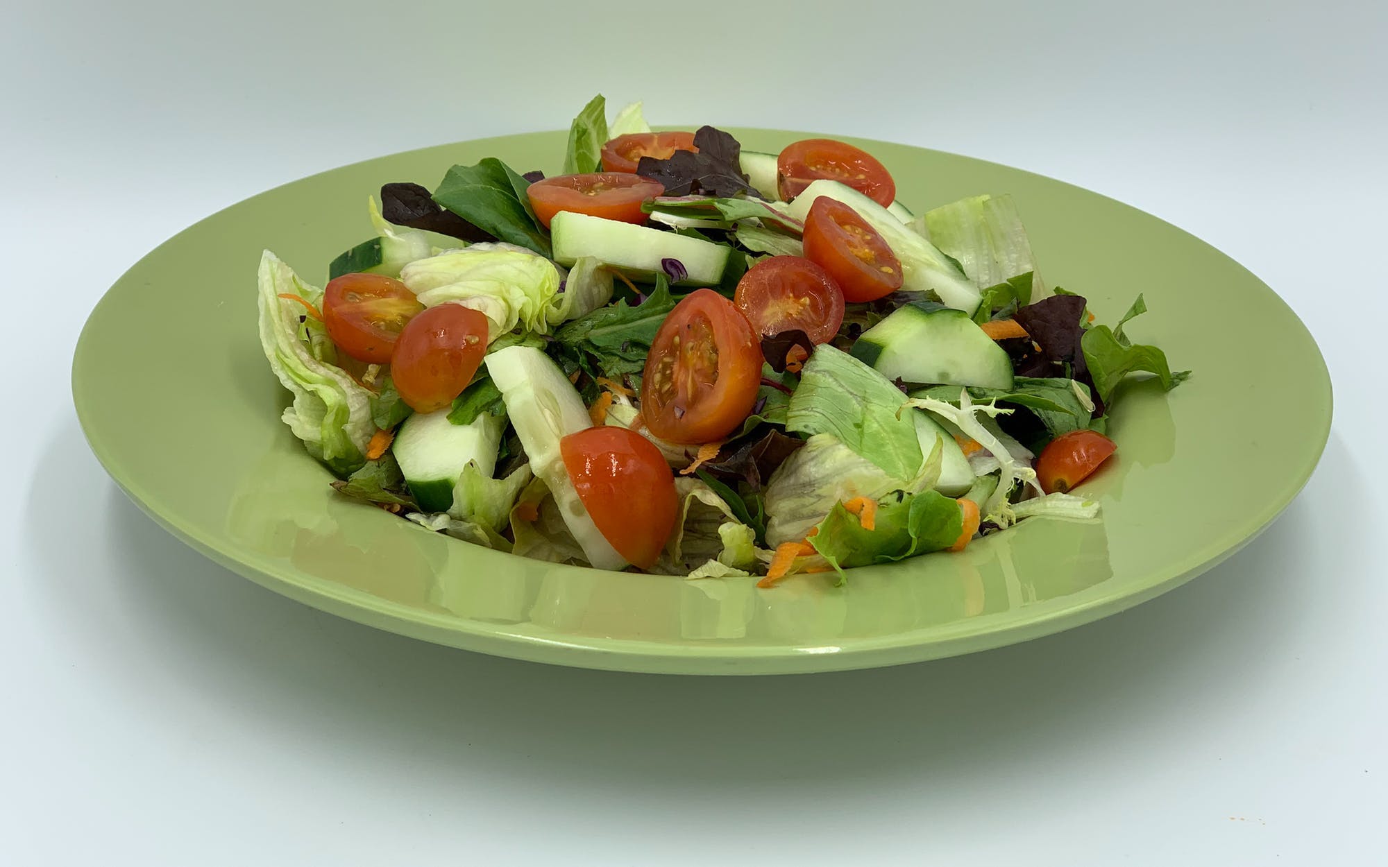 Order Garden Salad - Small food online from Mario Pizza store, Westbury on bringmethat.com