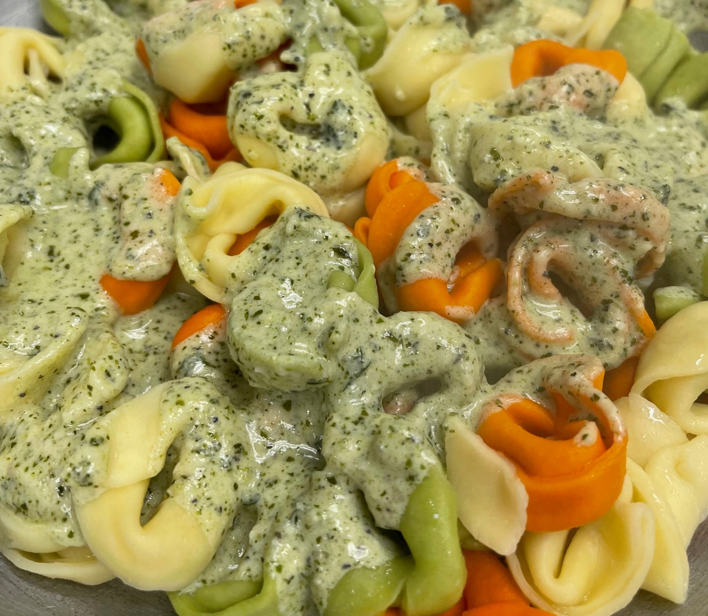 Order Pasta with Creamy Pesto Sauce food online from Ameci Pizza & Pasta store, Thousand Oaks on bringmethat.com
