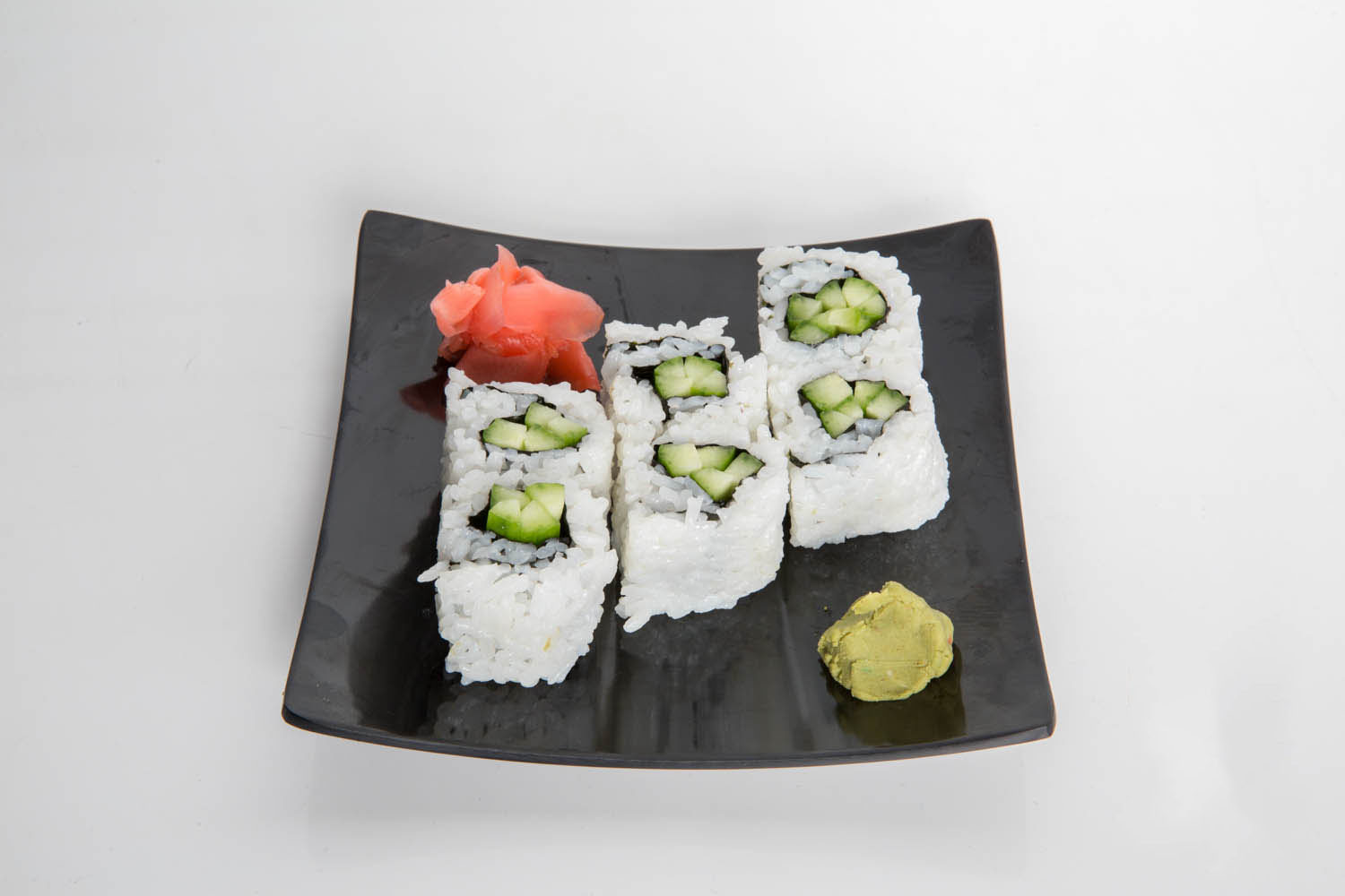 Order Cucumber Sushi Roll food online from Momota Ramen store, Los Angeles on bringmethat.com