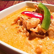 Order Panang Curry food online from Pad Thai Restaurant store, Fairbanks on bringmethat.com