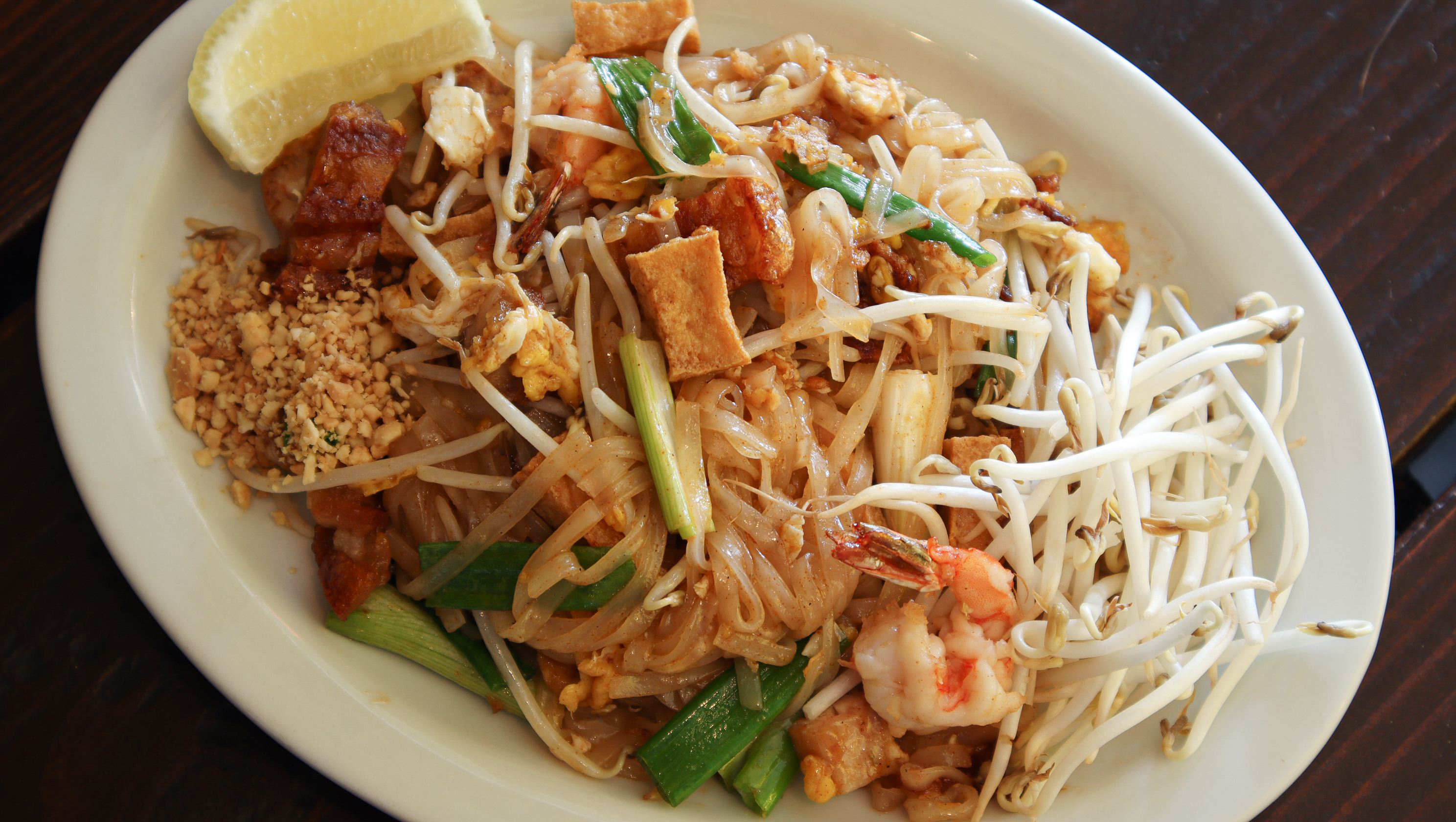 Order 37. Pad Thai Boran food online from Boran thai restaurant store, Los Angeles on bringmethat.com