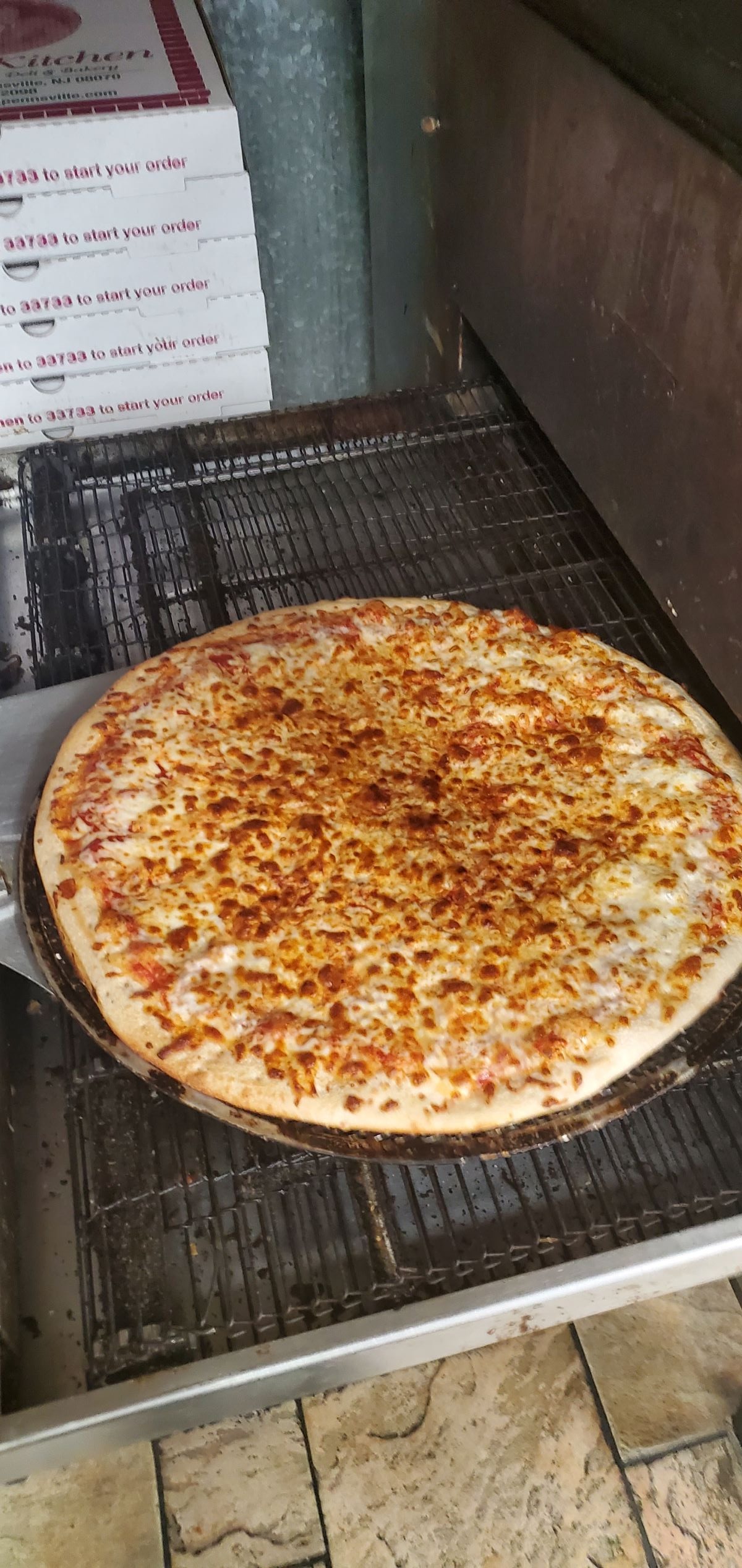 Order Large 15" Plain Cheese Pizza food online from Italian Kitchen store, Pennsville on bringmethat.com