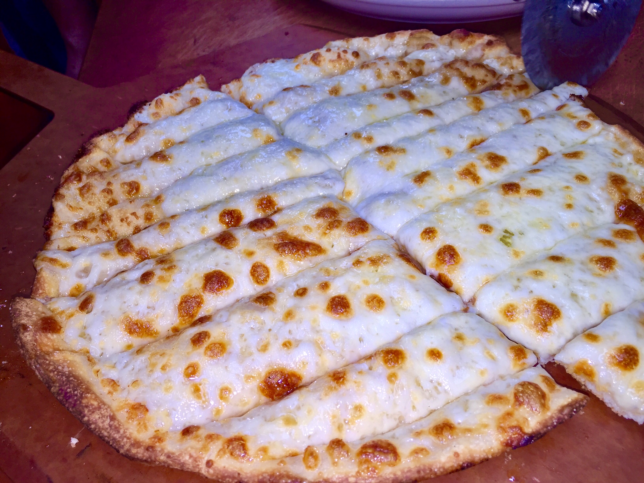 Order Cheese Bread 12" Pan Pizza food online from Shakers Bar and Grill store, Wixom on bringmethat.com