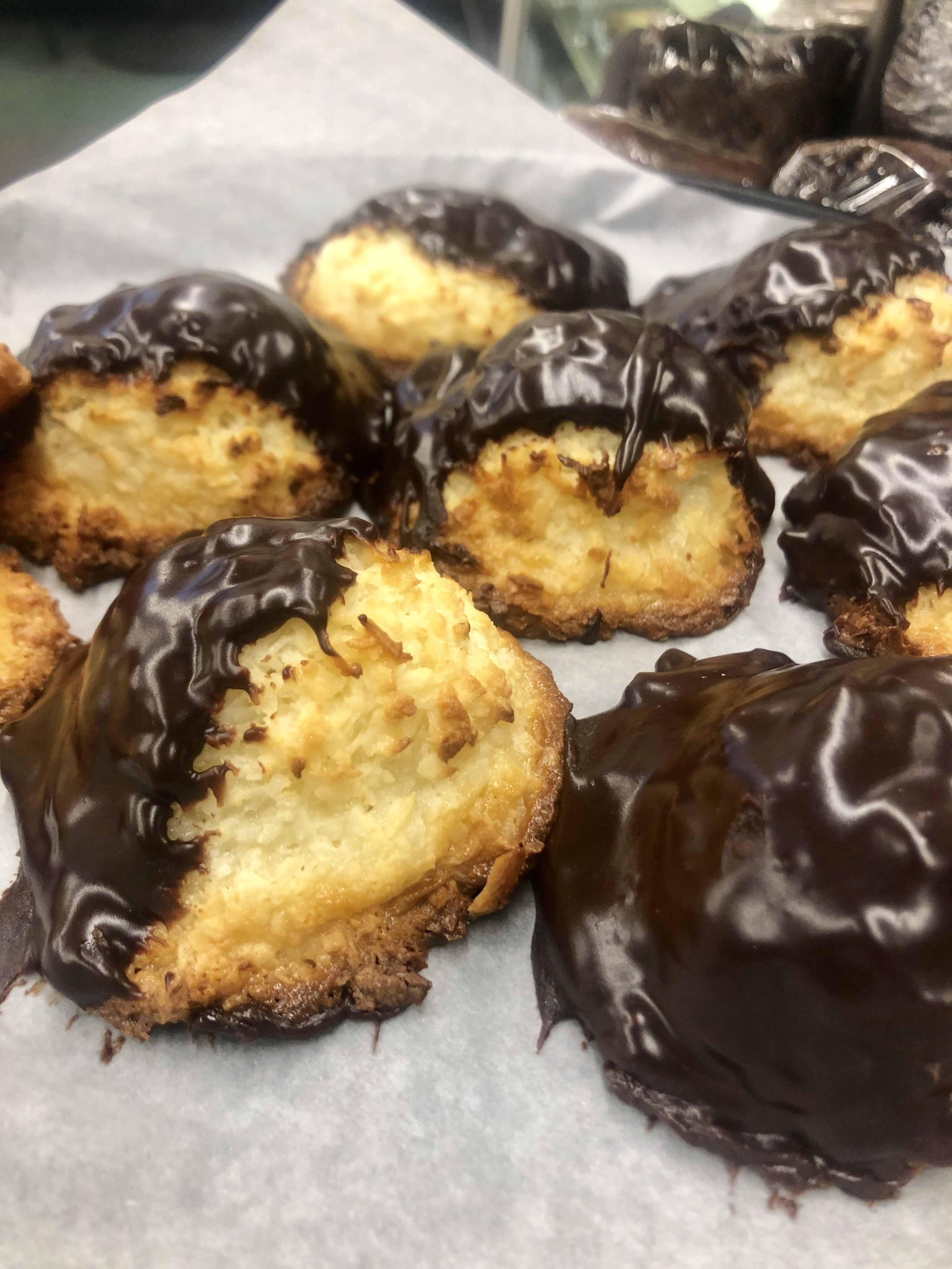 Order Coconut Macaroon  food online from Barry Espresso Bakery & Deli store, Eugene on bringmethat.com