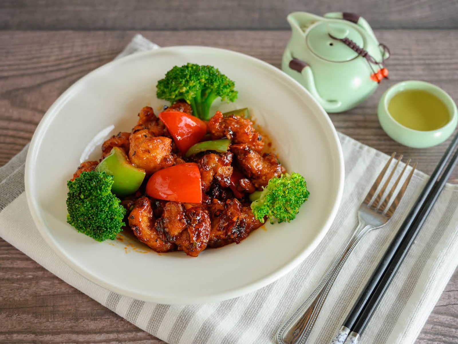 Order General Tso Chicken 左宗鸡 food online from Lao Sze Chuan Chinese Restaurant store, Champaign on bringmethat.com