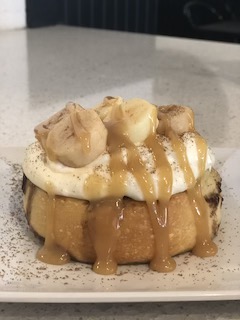 Order Bananas Foster Roll food online from Cinnaholic store, Henderson on bringmethat.com