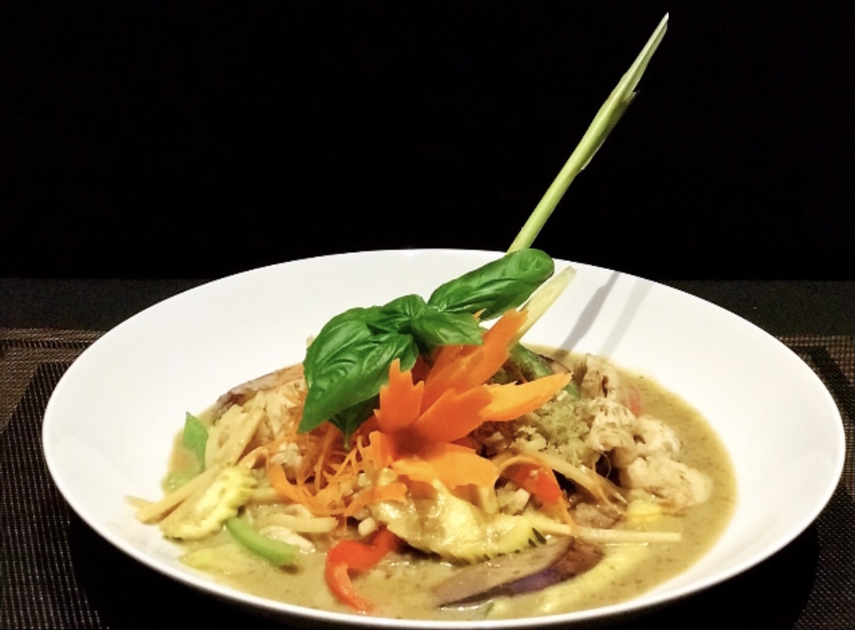 Order Lemongrass Chicken food online from Mango Thai Cuisine in Plano store, Plano on bringmethat.com