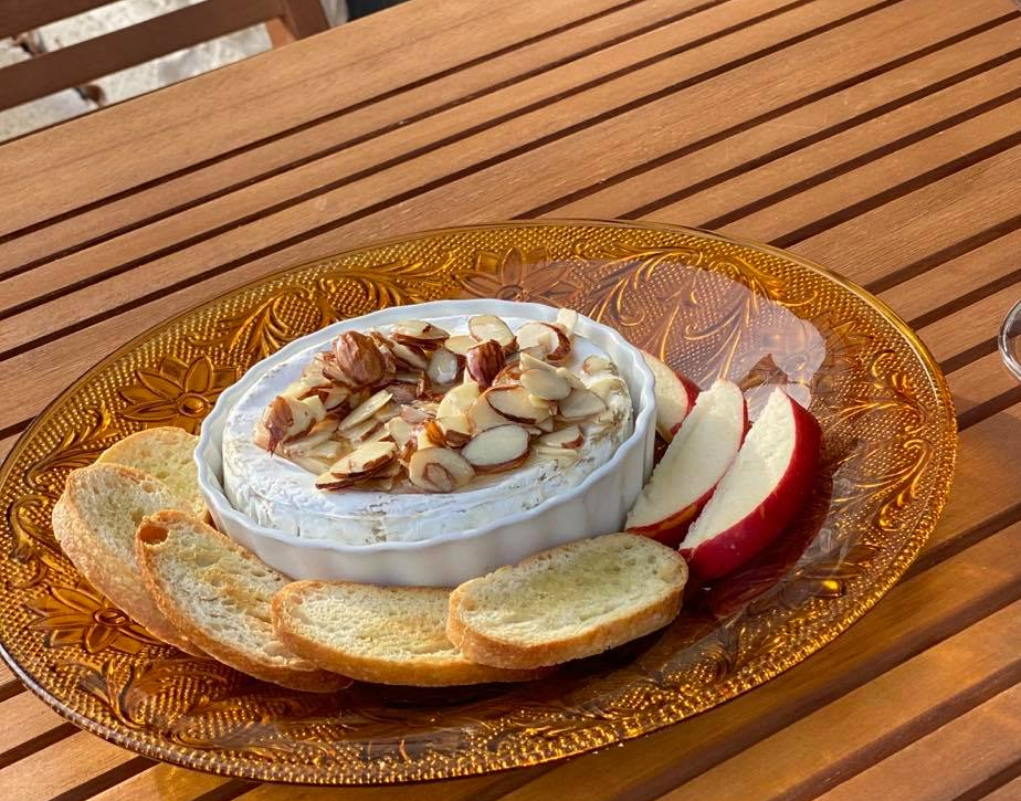 Order Baked Brie with Toasted Almonds and Honey food online from Vine And Plate store, Crystal Lake on bringmethat.com