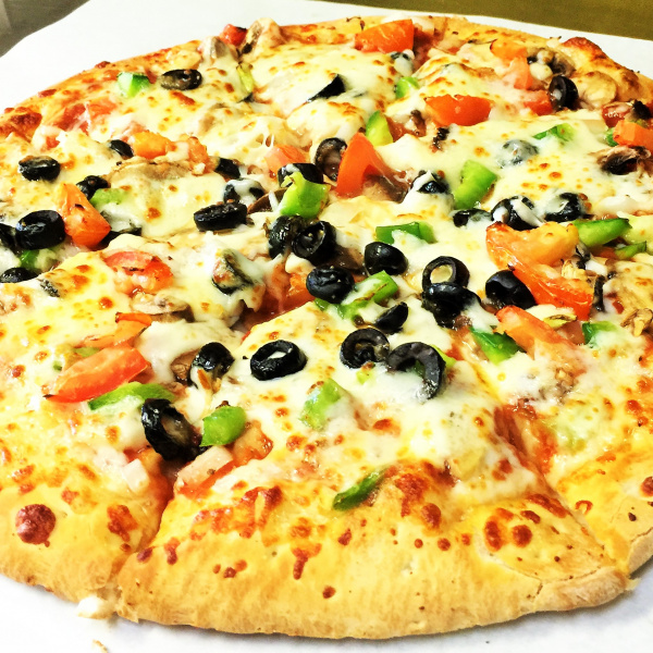 Order Veggie Pizza food online from Big Daddy's Pizza store, Littleton on bringmethat.com