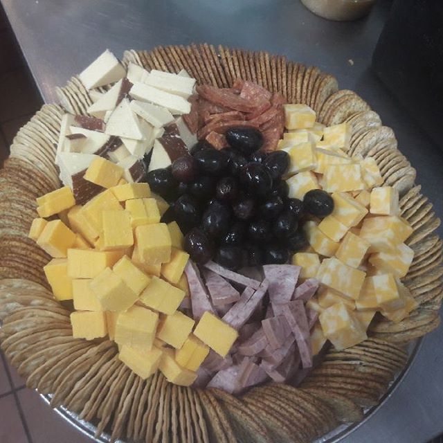 Order Cheese Tray food online from Lennie Hoagies store, Philadelphia on bringmethat.com