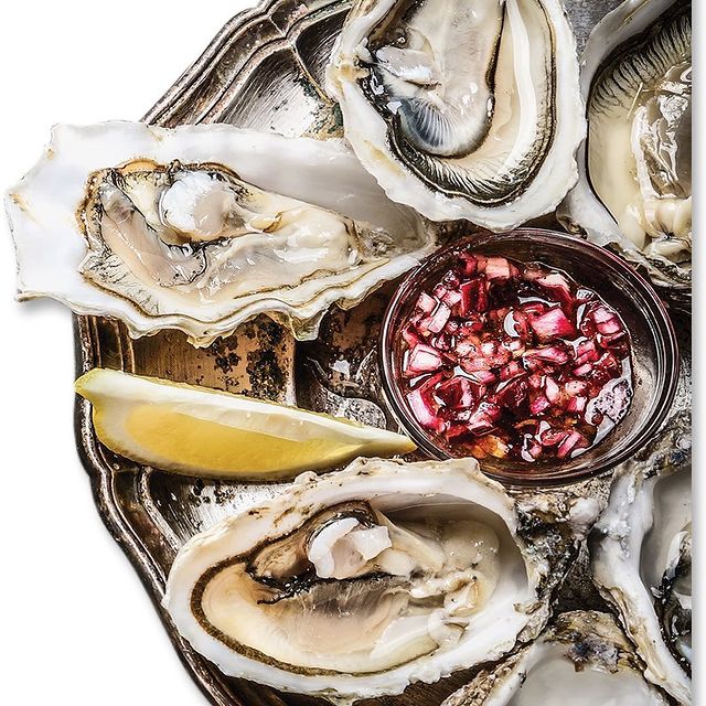 Order Raw Oyster12pc food online from Kickin Seafood Restaurant store, Layton on bringmethat.com