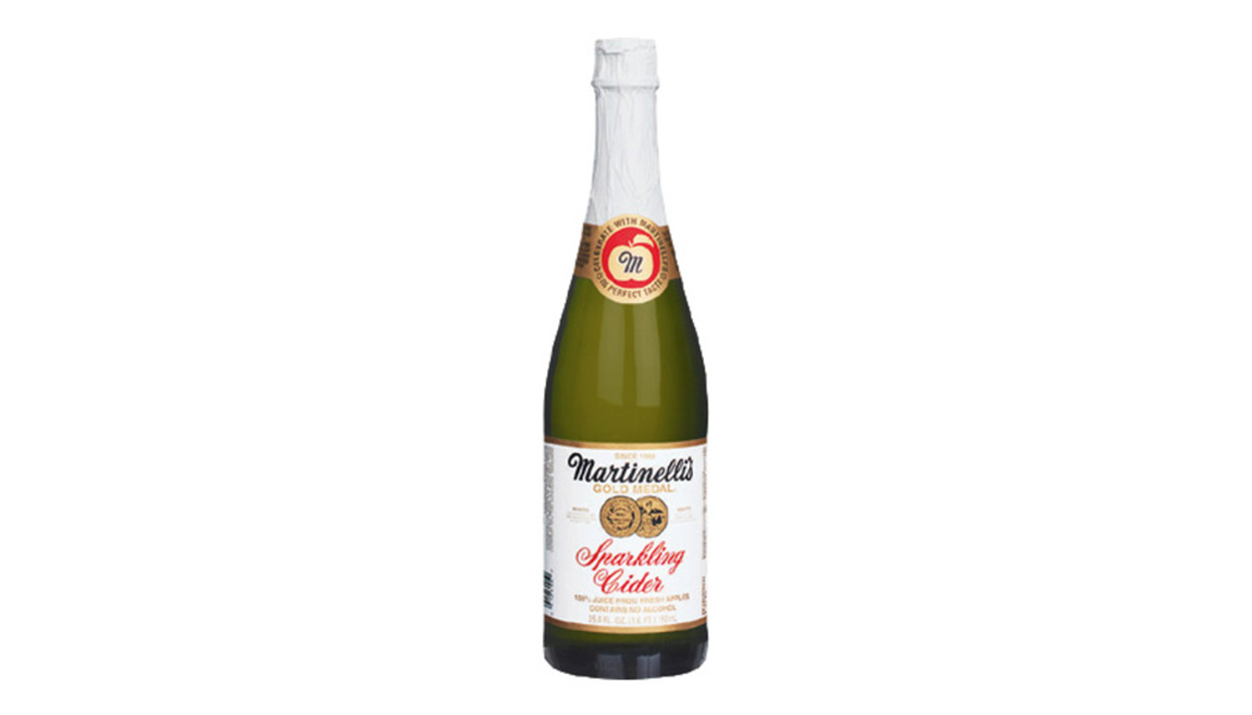 Order Martinelli's Sparkling Cider (Non Alcoholic) 750ml Bottle food online from Country Cousins Liquor & Jr Market store, Sylmar on bringmethat.com