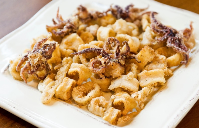 Order Fried Calamari  food online from Pines of Rome store, Bethesda on bringmethat.com