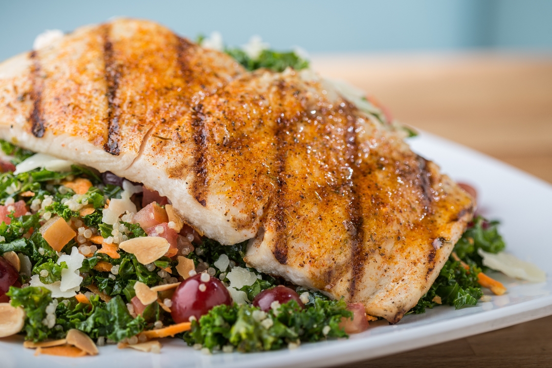 Order Kale & Quinoa food online from Surf City Fish Grill store, Huntington Beach on bringmethat.com