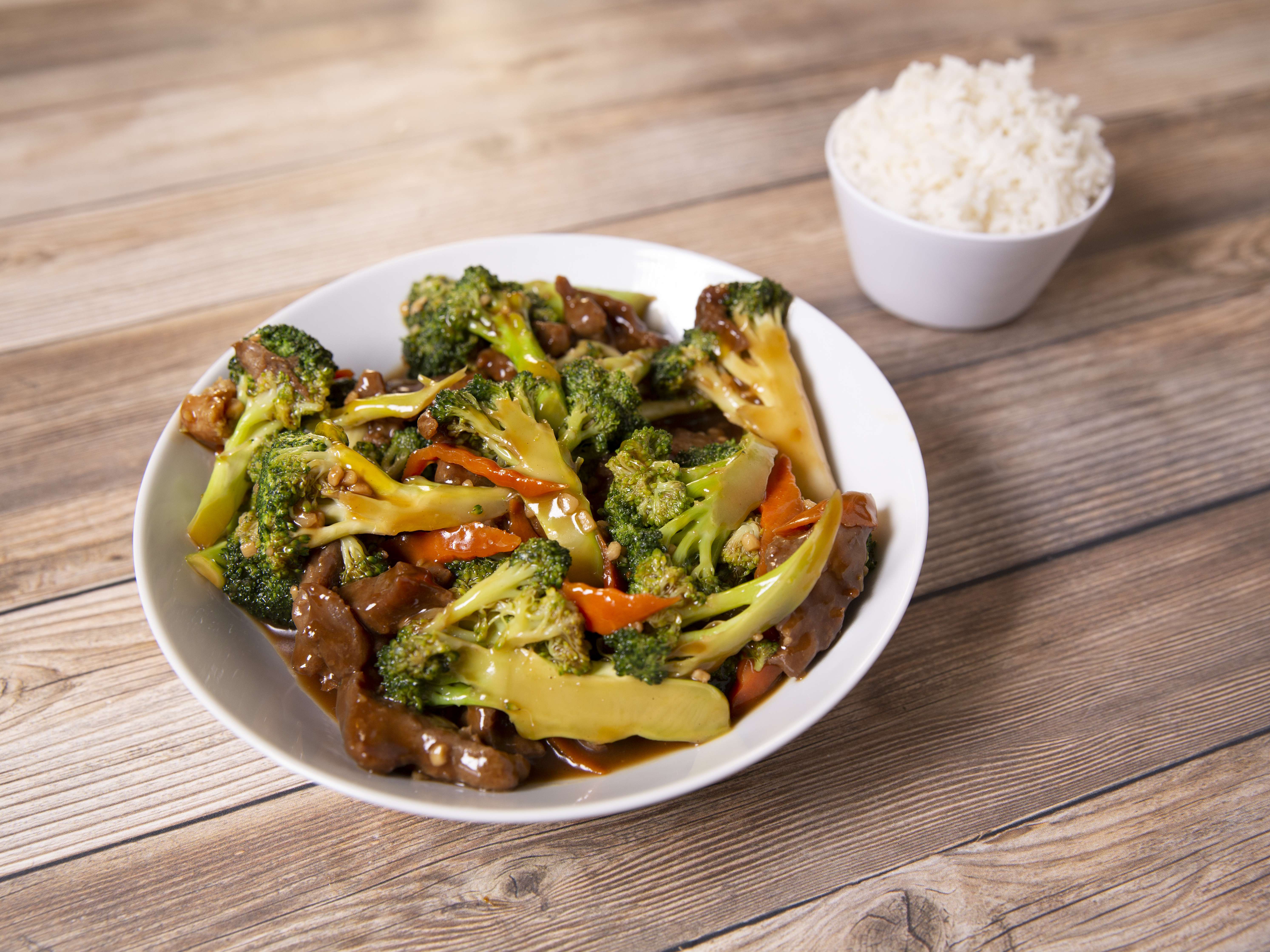 Order Beef with Broccoli Dinner food online from Bamboo Express & Chinese store, Los Angeles on bringmethat.com