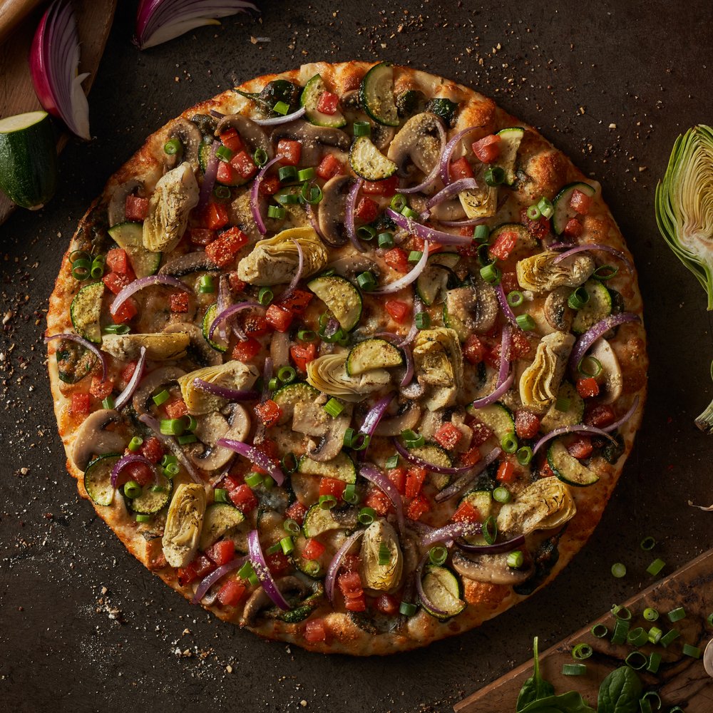 Order Gourmet Veggie  food online from Round Table Pizza store, Fullerton on bringmethat.com