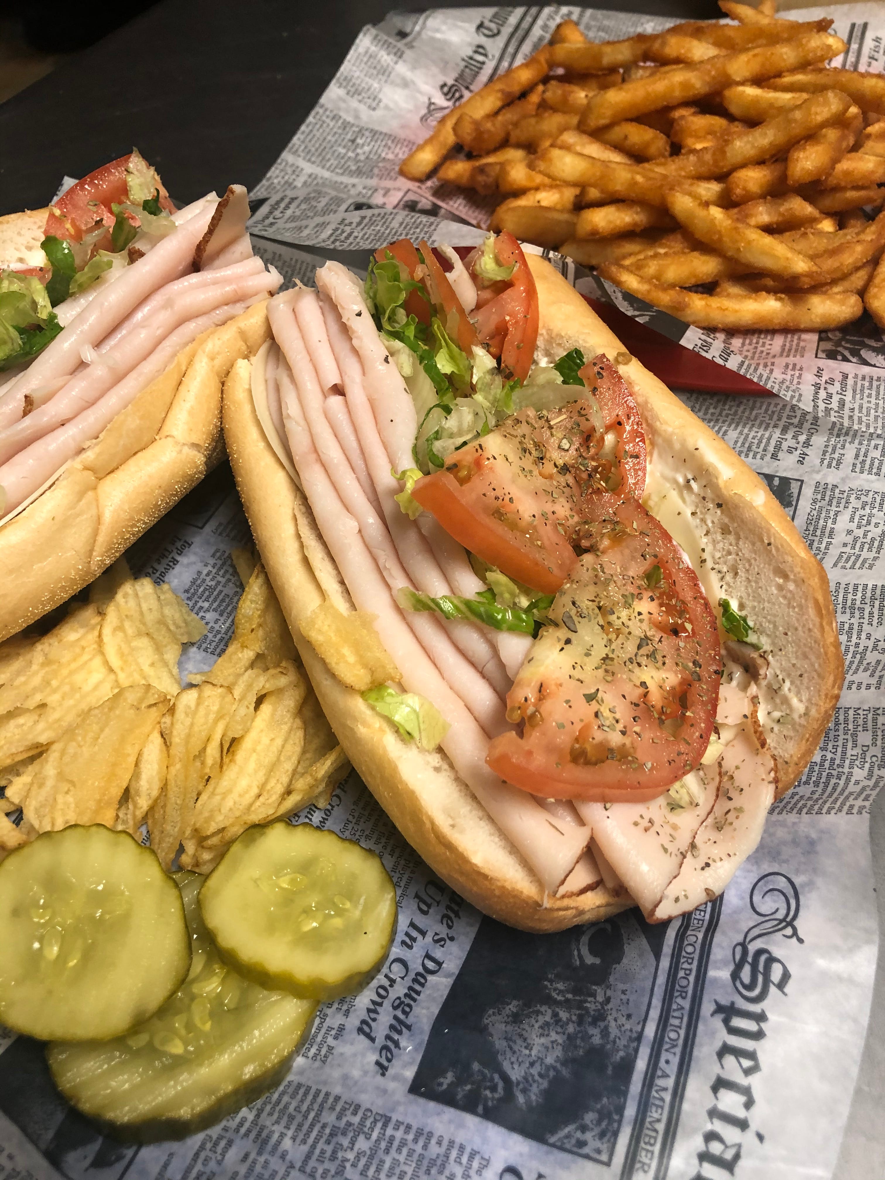 Order Turkey Hoagie - Small 7'' food online from Fontana Pizza & Grill store, Exton on bringmethat.com