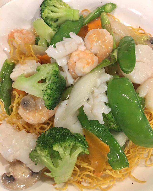 Order Mixed Seafood Pan Fried Noodles food online from Evergreen on 38th Street store, New York on bringmethat.com