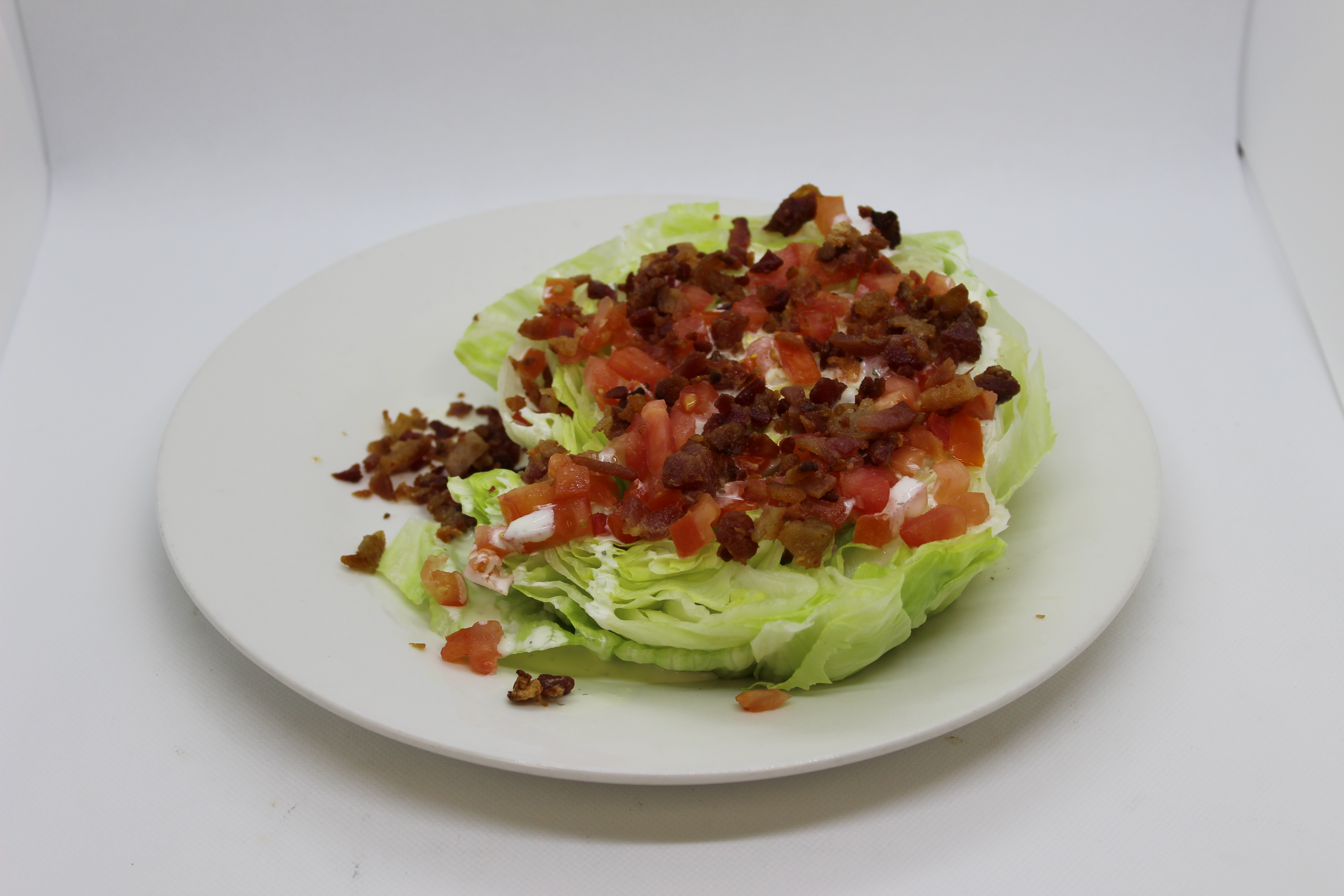 Order Single Wedge Salad food online from Two Mamas' Gourmet Pizzeria store, Prescott on bringmethat.com