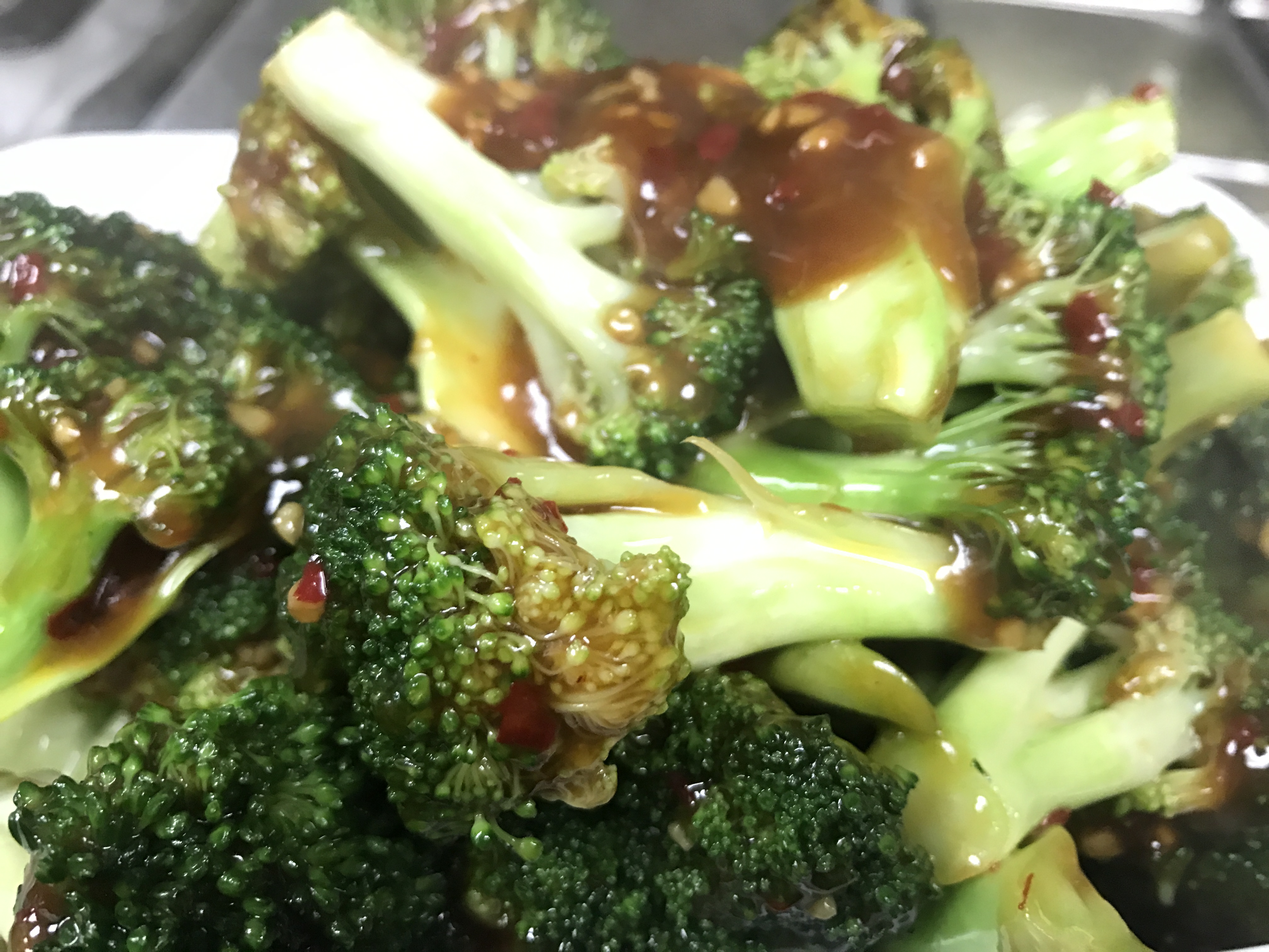 Order V36. Broccoli with Garlic Sauce food online from Golden Empress Garden store, Philadelphia on bringmethat.com