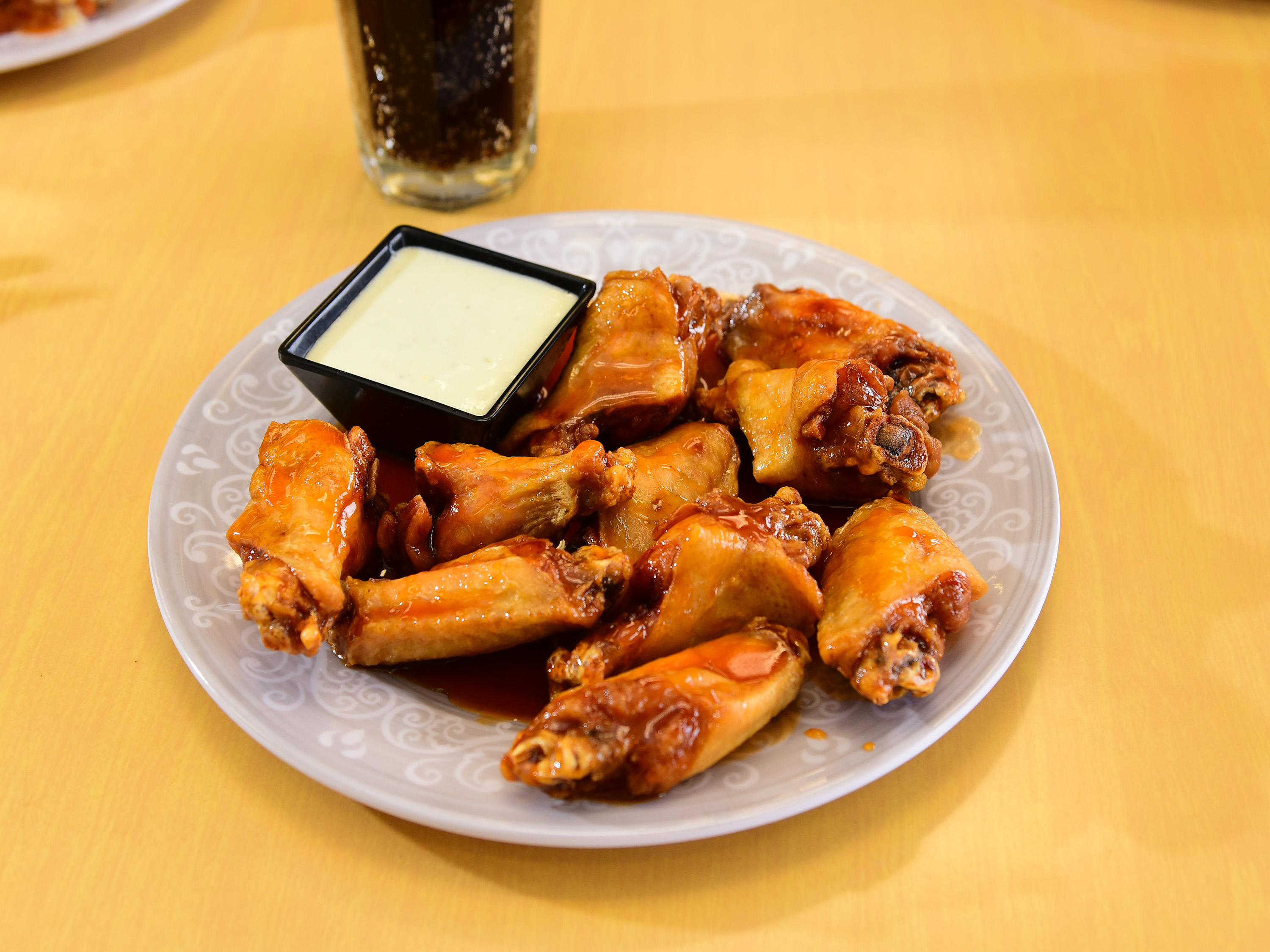 Order 10 Chicken Wings food online from Colombinis Pizza & Deli store, Rochester on bringmethat.com
