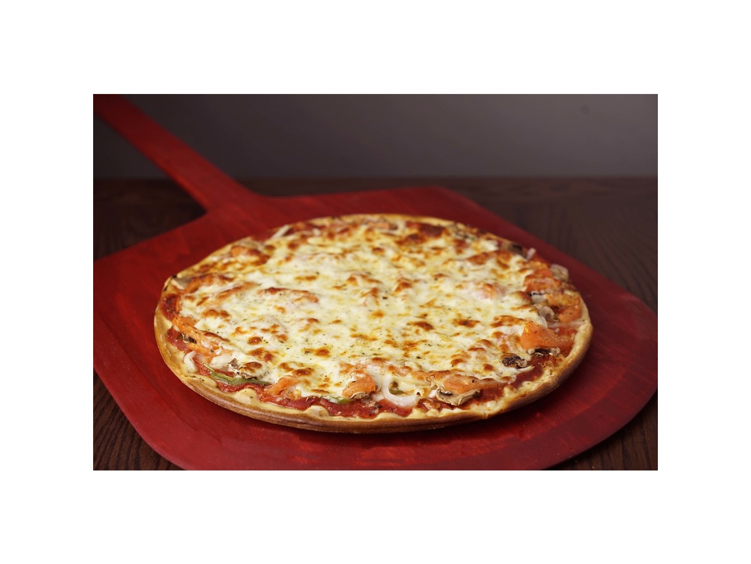 Order Vegetarian Deluxe Pizza food online from Rosati's Pizza store, Woodridge on bringmethat.com